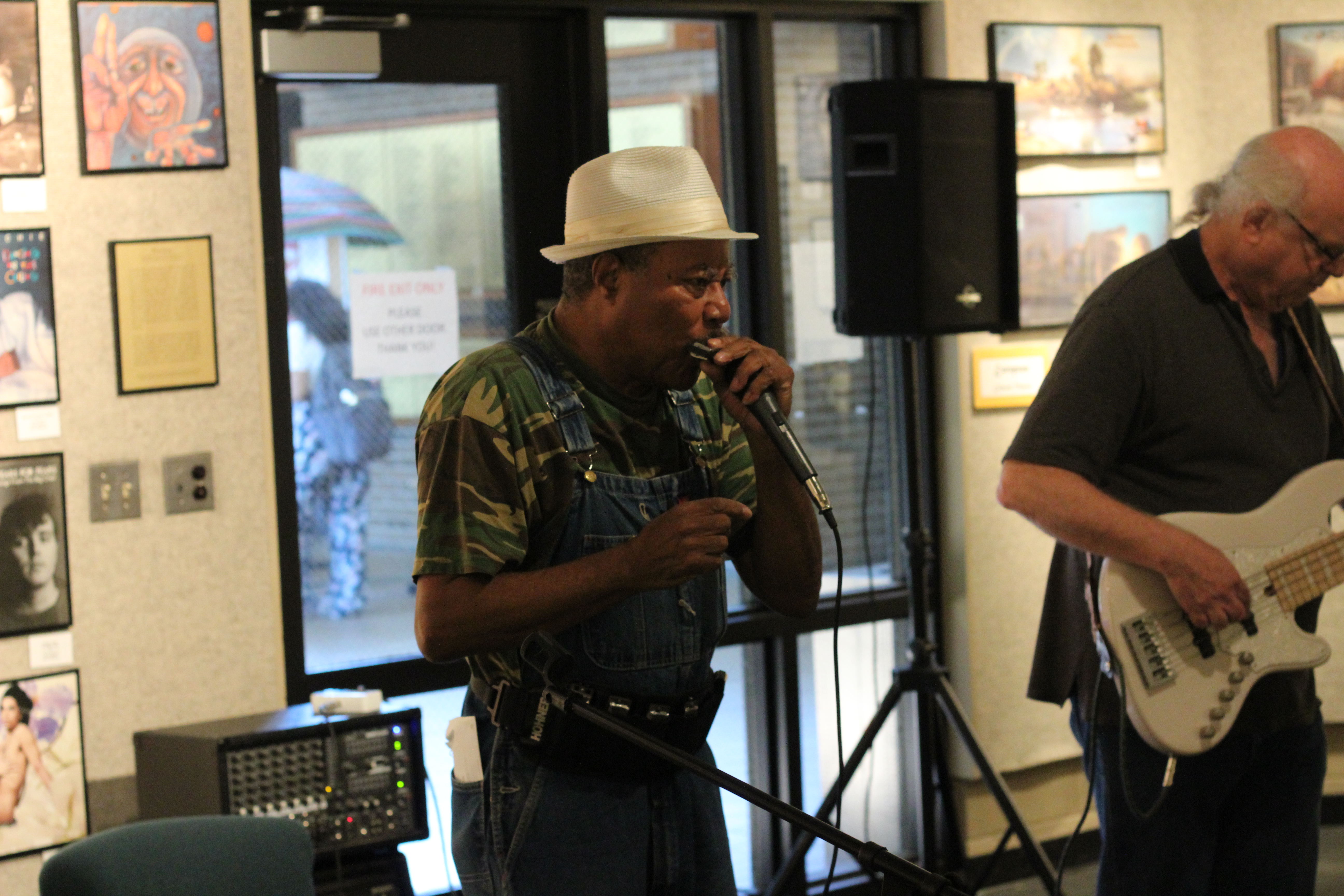 Image of Harmonica Shah performing at HFC's Sisson Gallery