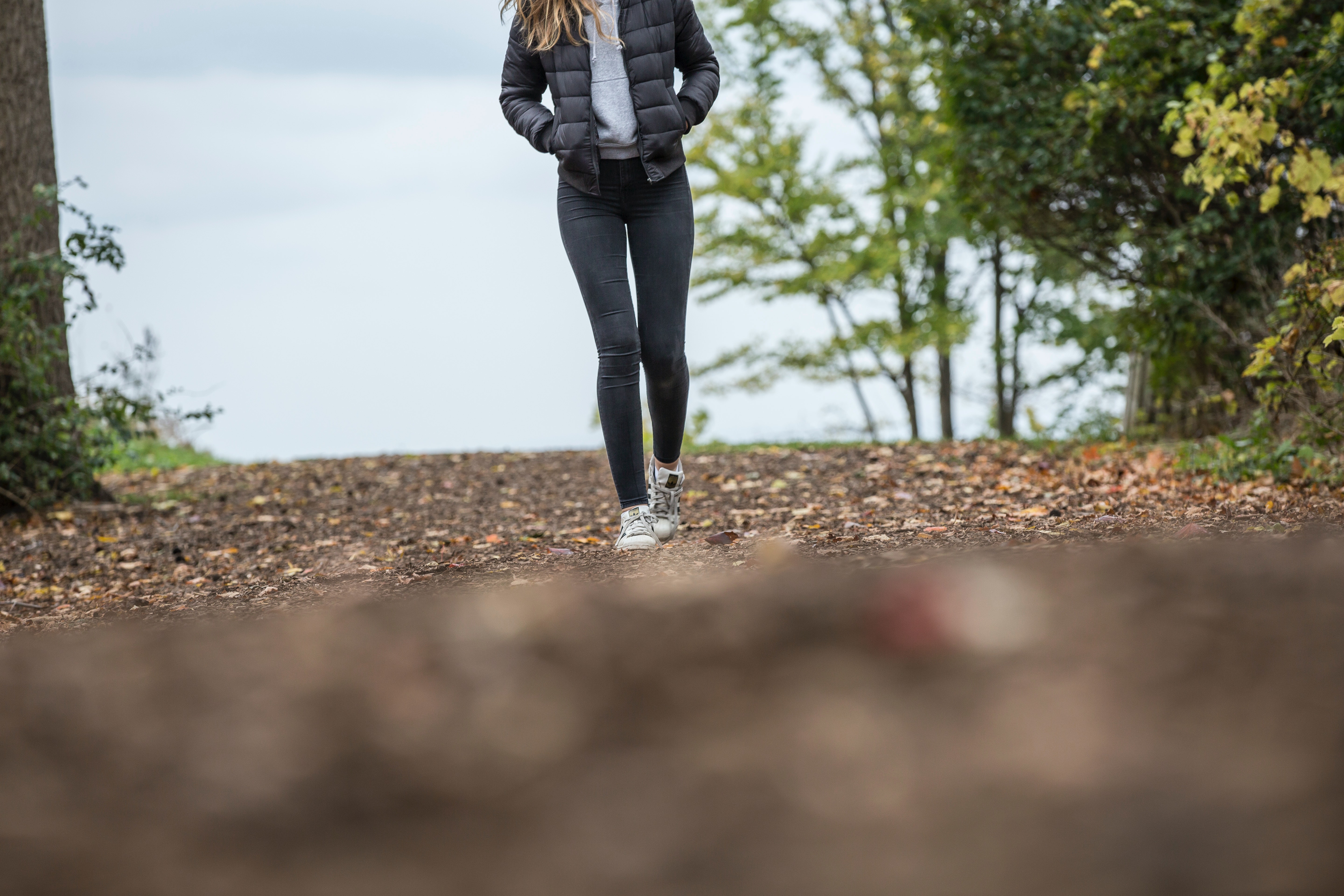 Photo of someone walking by Sebastian Voortman courtesy Pexels.com