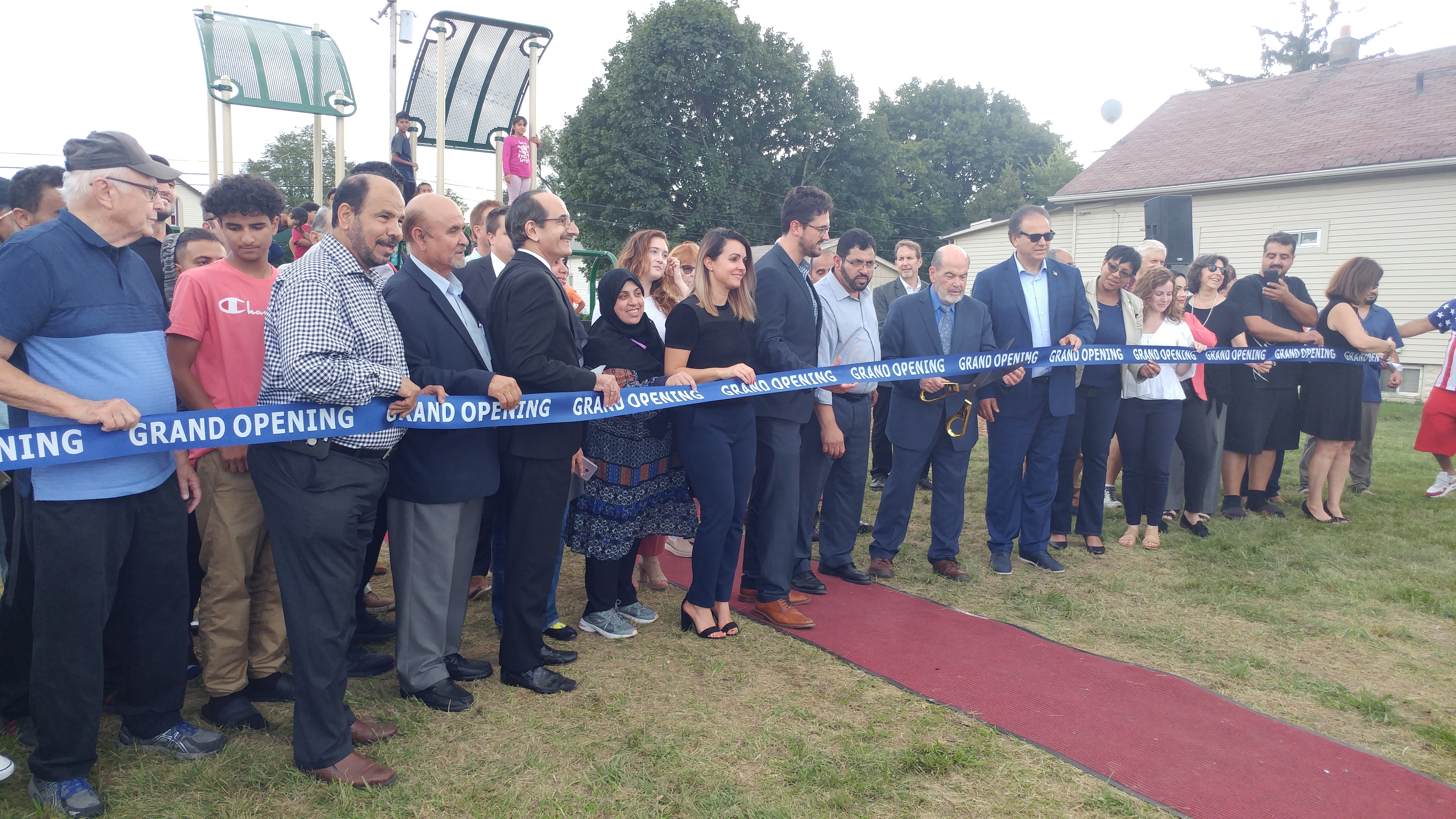 Image of ribbon cutting ceremony at Graham Street Park