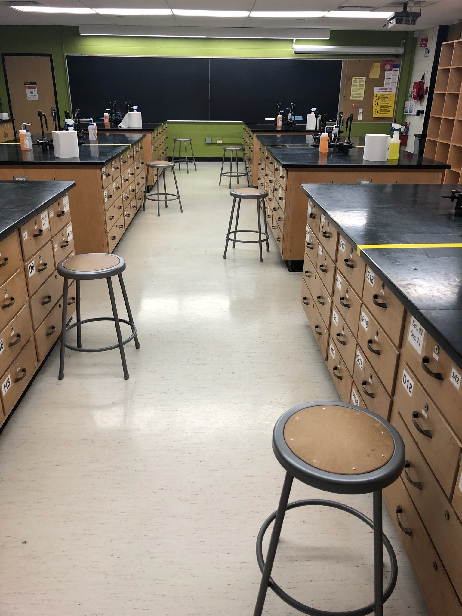 Spaced chair set-up in Inorganic Chemistry Lab to facilitate student social distancing. Photo taken by Ms. Alice Hull