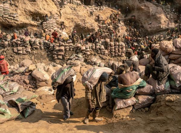 The Shabara artisanal mine, where cobalt and copper are dug out by hand, near the Congolese town of Kolwezi photo courtesy Washington Post 