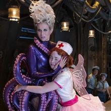 Image of Esme and Carmelita from "A Series of Unfortunate Events"